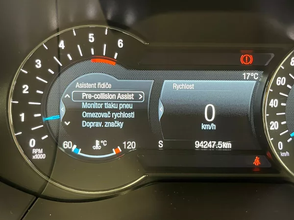 Ford S-MAX 2.0 EB Titanium LED manuál - foto 54