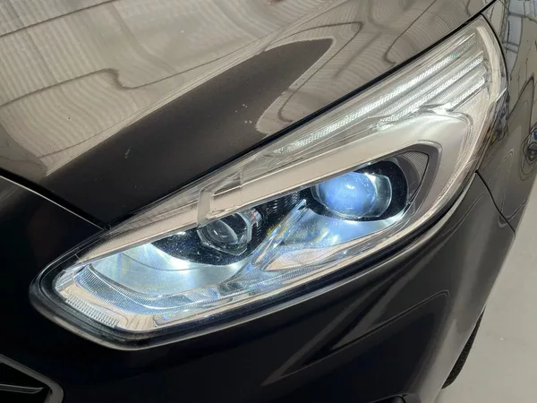 Ford Galaxy 2.0 Titanium Bi-Turbo 177 kW - foto 36