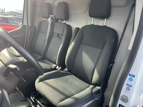 Ford Transit 2.0 TDCi 350 L3 FWD - foto 40