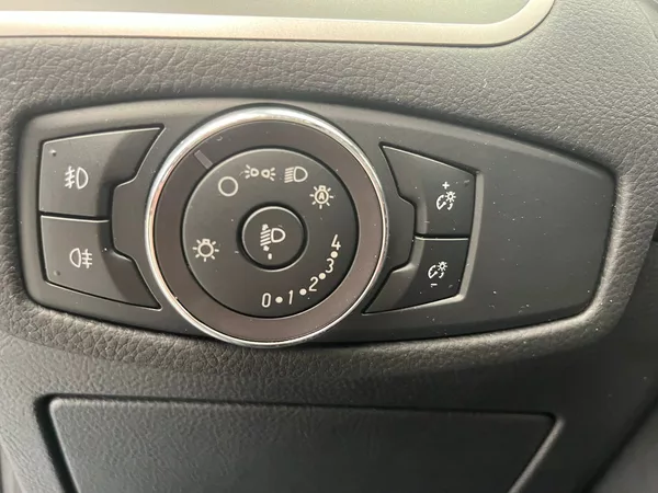 Ford Galaxy 2.0 EB, 140 kW, 7 míst, Cebia - foto 23