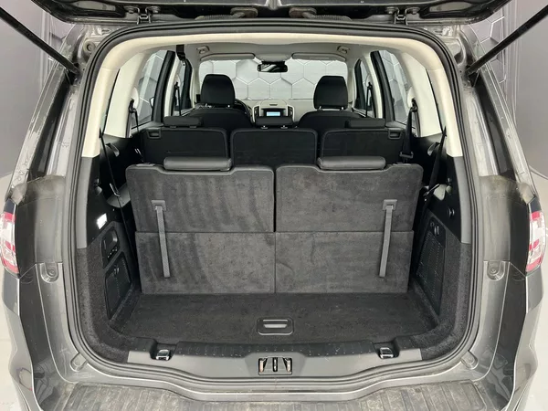 Ford Galaxy 2.0 EB, 140 kW, 7 míst, Cebia - foto 30