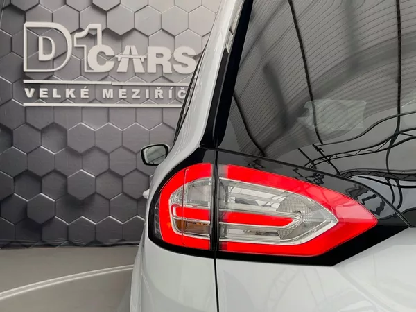 Ford Galaxy 2.0 EB Titanium LED tažné - foto 37