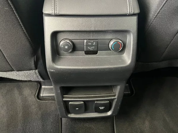 Ford Galaxy 2.0 EB Titanium 140 kW LED - foto 31