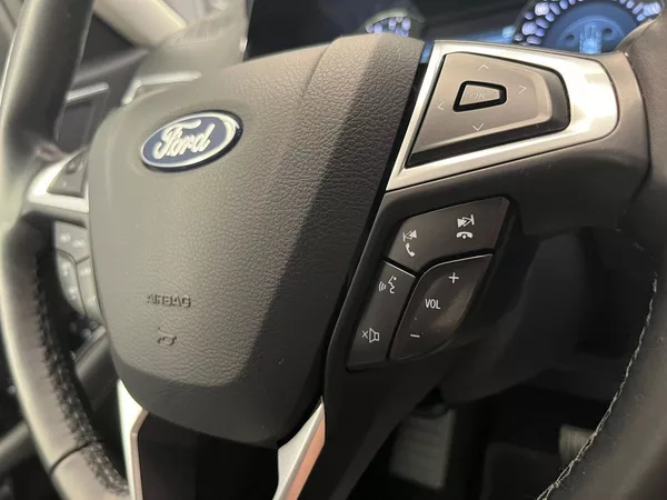Ford Galaxy 2.5 HEV Titanium 7míst - foto 14