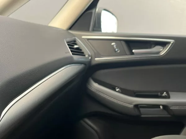 Ford Galaxy 2.5 HEV Titanium 7míst - foto 23
