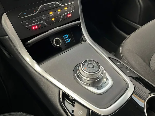 Ford Galaxy 2.5 HEV Titanium 7míst - foto 25