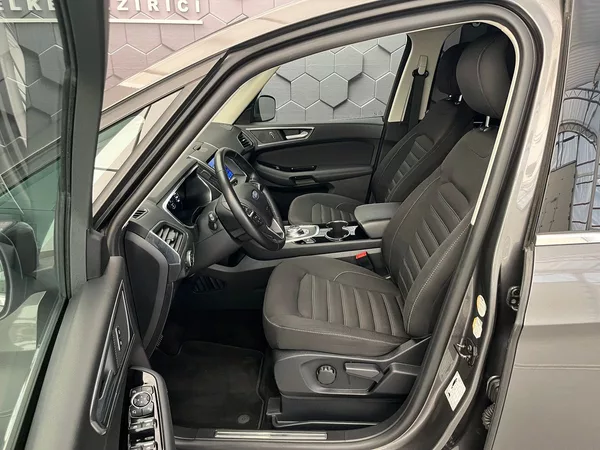 Ford Galaxy 2.5 HEV Titanium 7míst - foto 27