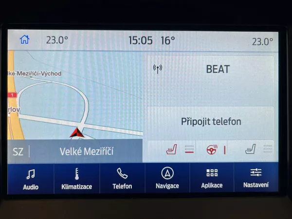 Ford S-MAX 2,5 HEV Titanium 7míst - foto 14