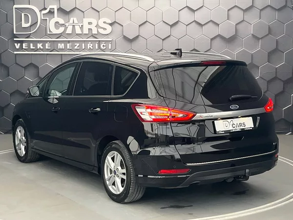 Ford S-MAX 2,5 HEV Titanium 7míst - foto 2