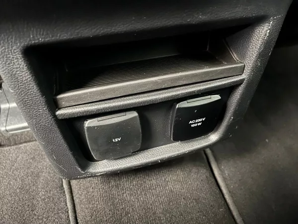 Ford S-MAX 2,5 HEV Titanium 7míst - foto 28