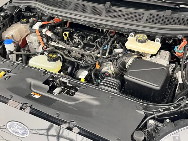 Ford S-MAX 2,5 HEV Titanium 7míst - foto 39