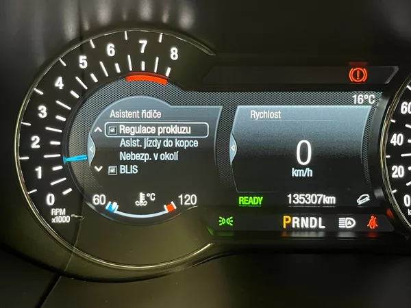 Ford S-MAX 2,5 HEV Titanium 7míst - foto 53