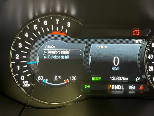 Ford S-MAX 2,5 HEV Titanium 7míst - foto 58