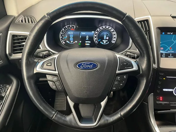 Ford Edge 2.0 TDCi AWD Sport ČR 1.majit. - foto 15