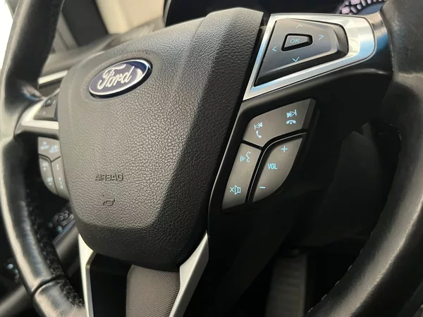 Ford Edge 2.0 TDCi AWD Sport ČR 1.majit. - foto 17