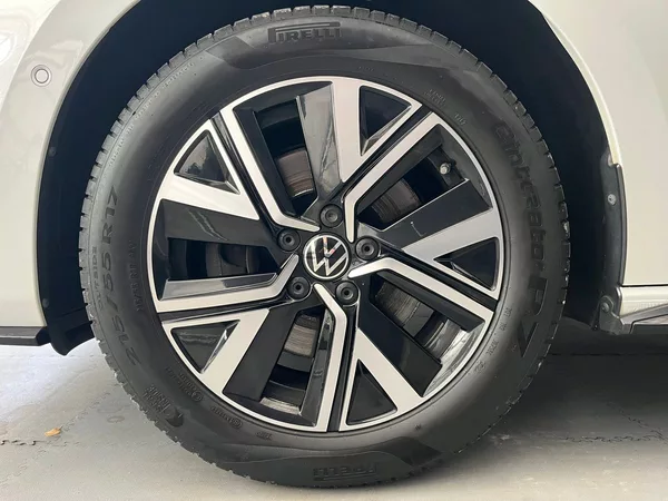 Volkswagen Touran Highline 1.5 TSI 110KW DSG 7mí - foto 39