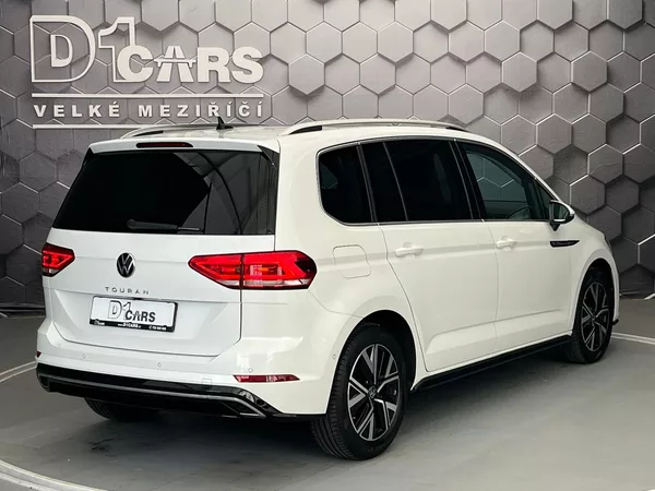 Volkswagen Touran Highline 1.5 TSI 110KW DSG 7mí - foto 5