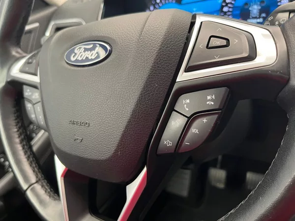 Ford S-MAX 2.EB Titanium LED manuál - foto 16