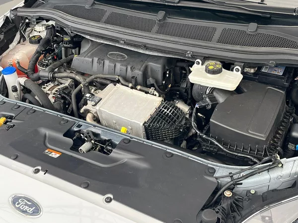 Ford S-MAX 2.EB Titanium LED manuál - foto 43