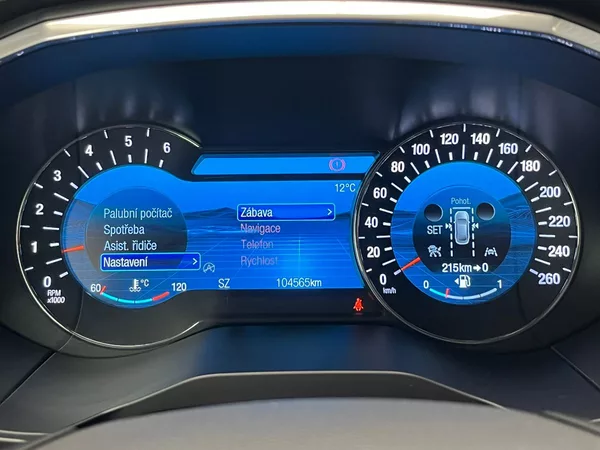 Ford S-MAX 2.EB Titanium LED manuál - foto 52