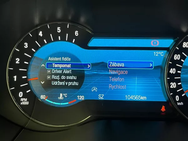 Ford S-MAX 2.EB Titanium LED manuál - foto 54