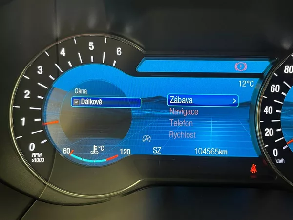 Ford S-MAX 2.EB Titanium LED manuál - foto 59