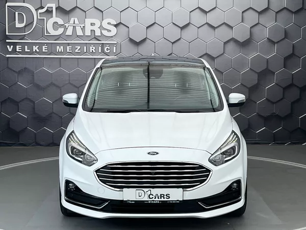 Ford S-MAX 2.EB Titanium LED manuál - foto 6