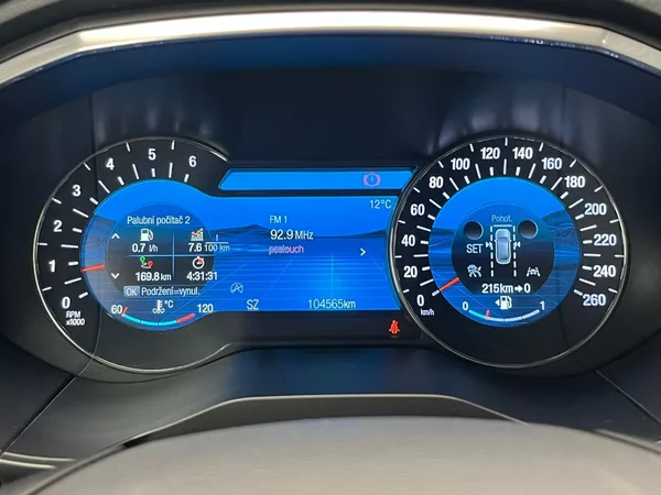 Ford S-MAX 2.EB Titanium LED manuál - foto 7