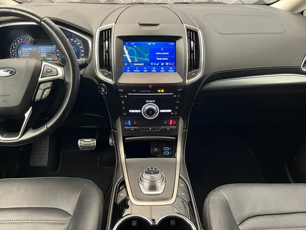 Ford Galaxy 2.5 HEV VIGNALE LED 7míst - foto 13