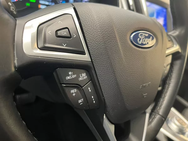 Ford S-MAX 2,5 HEV Titanium 7míst - foto 10