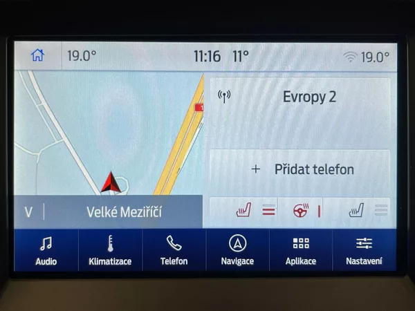 Ford S-MAX 2,5 HEV Titanium 7míst - foto 16