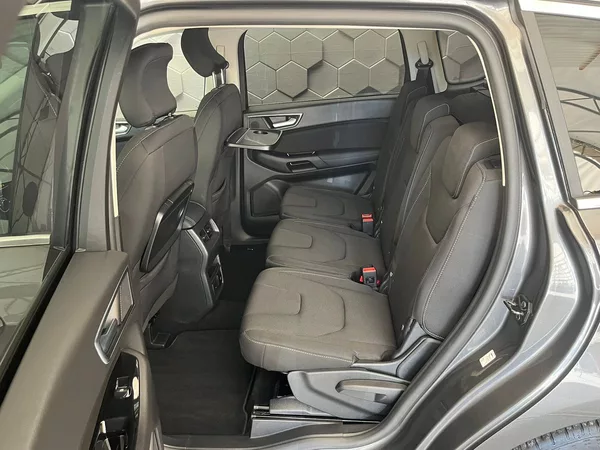 Ford S-MAX 2,5 HEV Titanium 7míst - foto 23