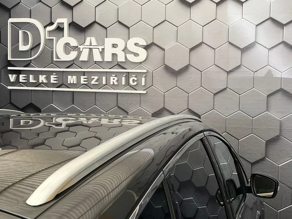 Ford S-MAX 2,5 HEV Titanium 7míst - foto 30