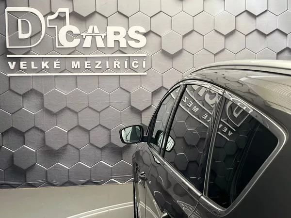 Ford S-MAX 2,5 HEV Titanium 7míst - foto 35