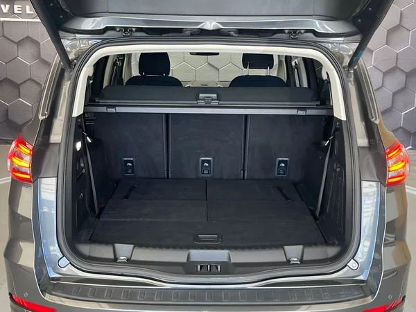 Ford S-MAX 2,5 HEV Titanium 7míst - foto 38