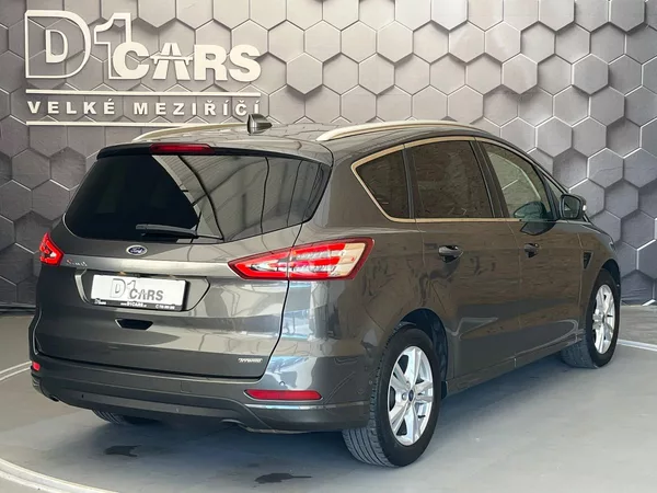 Ford S-MAX 2,5 HEV Titanium 7míst - foto 5