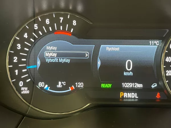 Ford S-MAX 2,5 HEV Titanium 7míst - foto 64