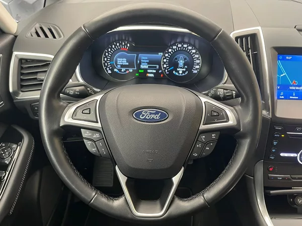 Ford S-MAX 2,5 HEV Titanium 7míst - foto 9