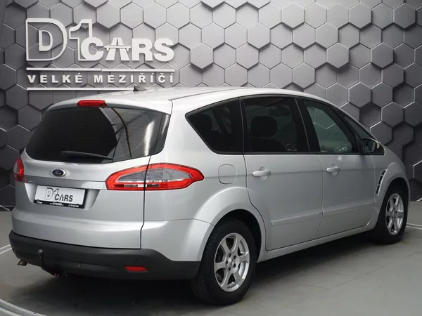 Ford S-MAX 2.0 TDCi - foto 4