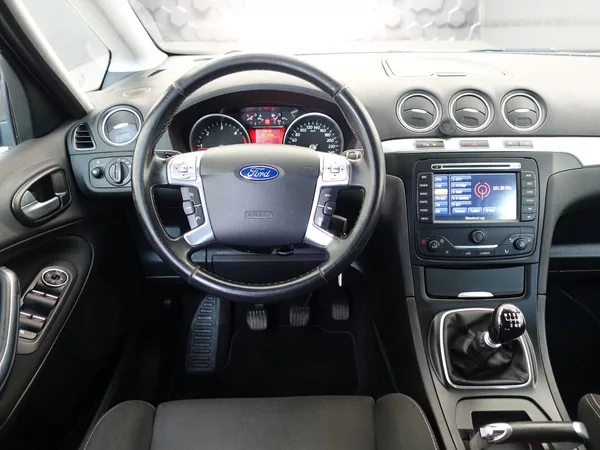 Ford S-MAX 2.0 TDCi - foto 8