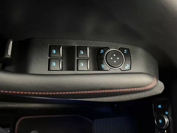 Ford Mustang Mach-E Standard Range AWD, SoH 93,1 % - foto 24