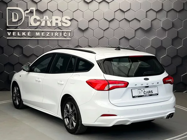 Ford Focus 2.0 EB ST-Line manuál - foto 2