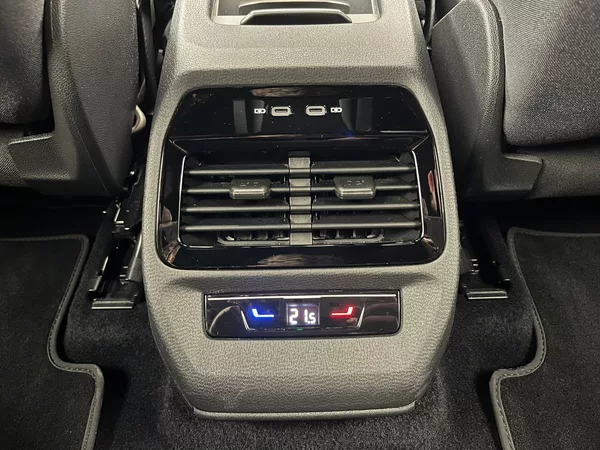 Volkswagen ID.5 Pro 77kWh 128 kW SoH 96.3% - foto 35