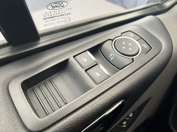 Ford Tourneo Custom 320 L2H1 Titanium aut. - foto 14