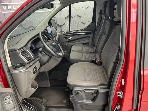 Ford Tourneo Custom 320 L2H1 Titanium aut. - foto 26