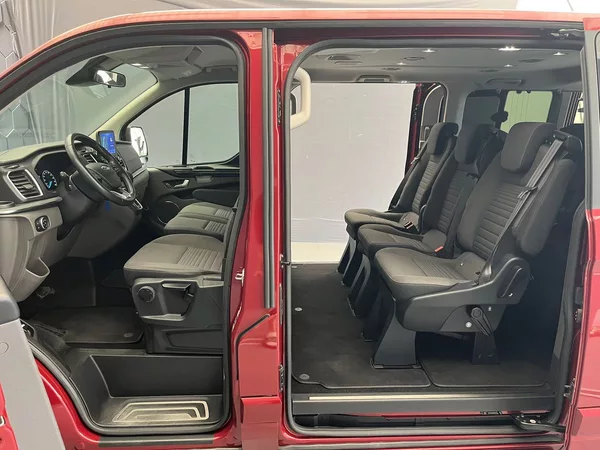 Ford Tourneo Custom 320 L2H1 Titanium aut. - foto 29