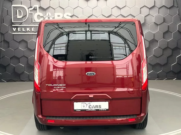 Ford Tourneo Custom 320 L2H1 Titanium aut. - foto 3