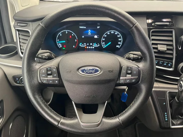 Ford Tourneo Custom 320 L2H1 Titanium aut. - foto 9