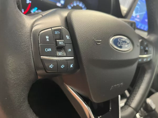 Ford Focus 2.0 EB Titanium 110KW - foto 10