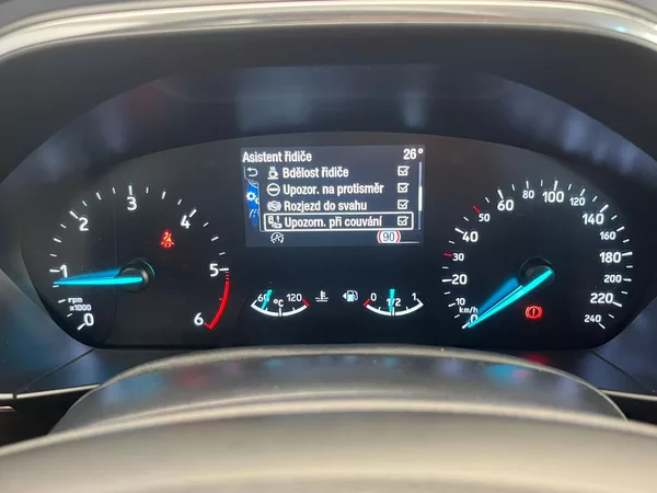 Ford Focus 2.0 EB Titanium 110KW - foto 15